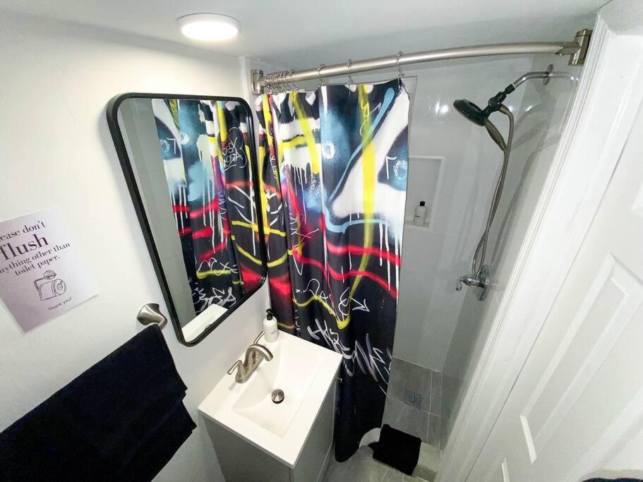 Unique Miami Art Escape W/ Hottub, Arcade & Murals Dış mekan fotoğraf
