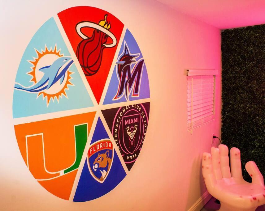 Unique Miami Art Escape W/ Hottub, Arcade & Murals Dış mekan fotoğraf